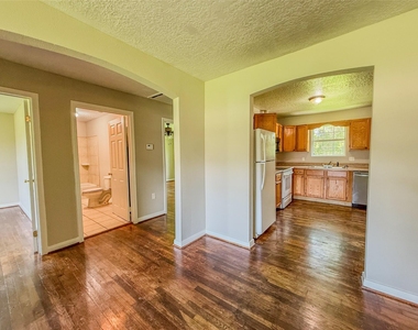 6310 Brookside Road - Photo Thumbnail 8