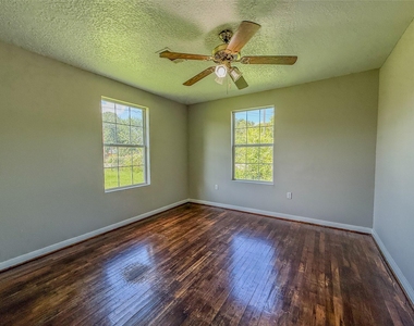 6310 Brookside Road - Photo Thumbnail 10