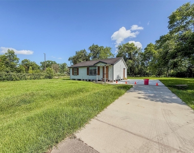 6310 Brookside Road - Photo Thumbnail 16