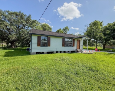 6310 Brookside Road - Photo Thumbnail 2