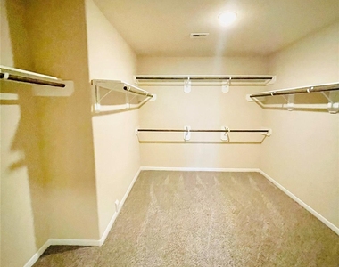 2918 Isla Gorge Court - Photo Thumbnail 16