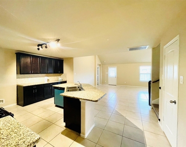 2918 Isla Gorge Court - Photo Thumbnail 4