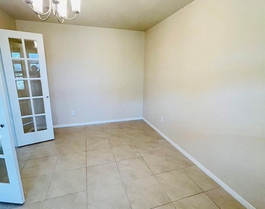 2918 Isla Gorge Court - Photo Thumbnail 9