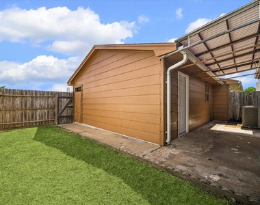 6407 S Briar Bayou Drive - Photo Thumbnail 11