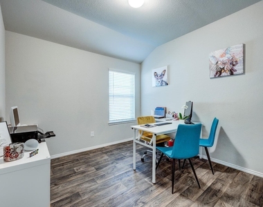 22635 Busalla Trail - Photo Thumbnail 10