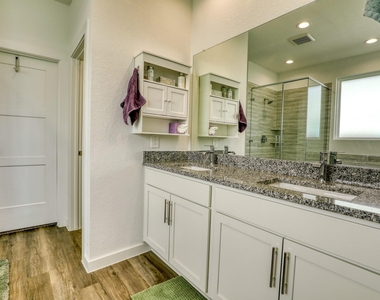 1064 Dancing Feather Street - Photo Thumbnail 14