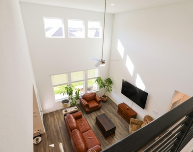 1064 Dancing Feather Street - Photo Thumbnail 21