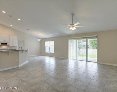 426 Lanfair Avenue - Photo Thumbnail 10