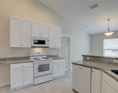 426 Lanfair Avenue - Photo Thumbnail 16