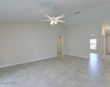 426 Lanfair Avenue - Photo Thumbnail 12