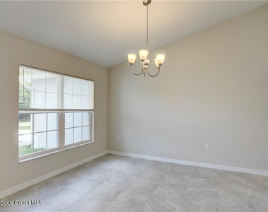 426 Lanfair Avenue - Photo Thumbnail 7