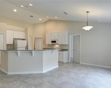 426 Lanfair Avenue - Photo Thumbnail 13