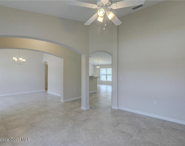 426 Lanfair Avenue - Photo Thumbnail 6