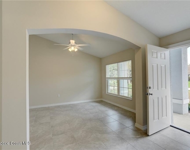 426 Lanfair Avenue - Photo Thumbnail 5