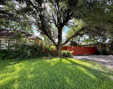 1039 Robbie Street - Photo Thumbnail 11