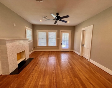 1039 Robbie Street - Photo Thumbnail 1