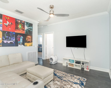 1430 Isabella Drive - Photo Thumbnail 14