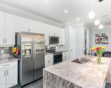 1430 Isabella Drive - Photo Thumbnail 5