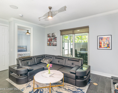 1430 Isabella Drive - Photo Thumbnail 8