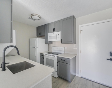 13151 Walden Road - Photo Thumbnail 7