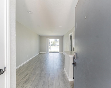 13151 Walden Road - Photo Thumbnail 4