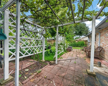 5714 Arbor Vitae Drive - Photo Thumbnail 38