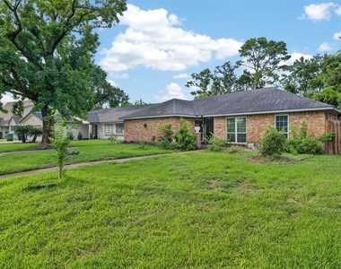 5714 Arbor Vitae Drive - Photo Thumbnail 2