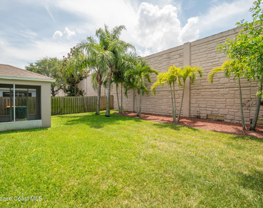 2467 Deercroft Drive - Photo Thumbnail 3
