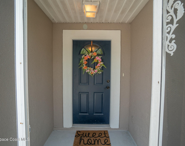 2467 Deercroft Drive - Photo Thumbnail 9