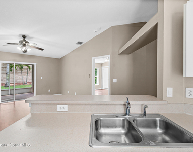 2467 Deercroft Drive - Photo Thumbnail 24