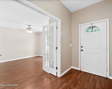 2467 Deercroft Drive - Photo Thumbnail 13