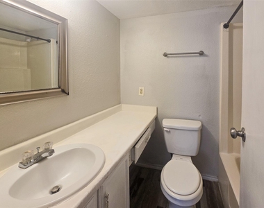 398 Duroux Road - Photo Thumbnail 5