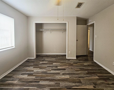 398 Duroux Road - Photo Thumbnail 1