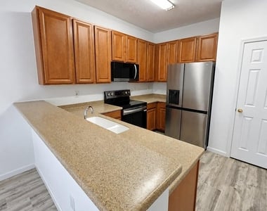 2690 Revolution Street - Photo Thumbnail 5