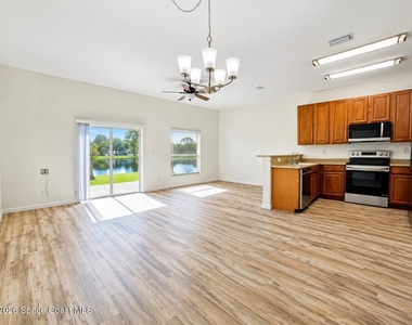2690 Revolution Street - Photo Thumbnail 3