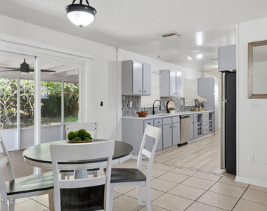 5950 Ackard Avenue - Photo Thumbnail 9