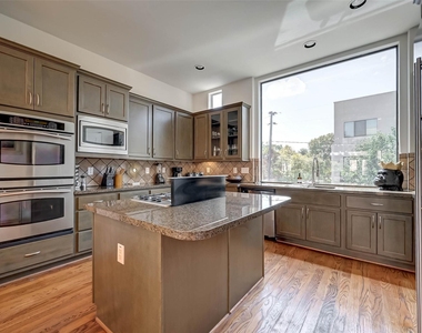 5202 Rose Street - Photo Thumbnail 9