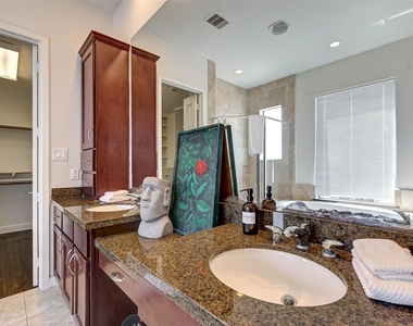 5202 Rose Street - Photo Thumbnail 27