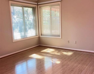 1814 Brushy Creek Drive - Photo Thumbnail 10