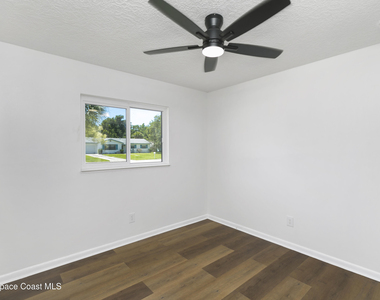 2122 Michigan Avenue - Photo Thumbnail 15