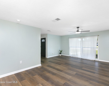 2122 Michigan Avenue - Photo Thumbnail 1