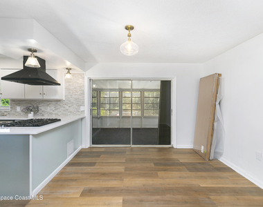 2122 Michigan Avenue - Photo Thumbnail 9