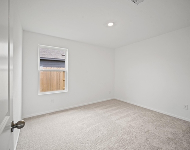 702 Umbrella Tree Drive - Photo Thumbnail 16