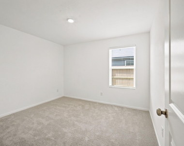 702 Umbrella Tree Drive - Photo Thumbnail 12