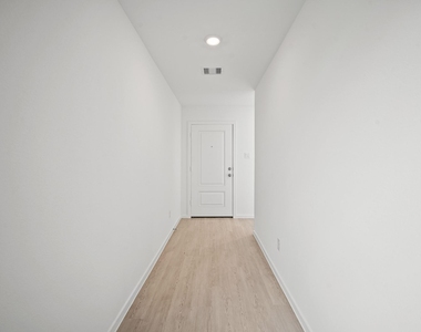 702 Umbrella Tree Drive - Photo Thumbnail 17