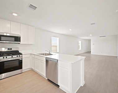 702 Umbrella Tree Drive - Photo Thumbnail 5