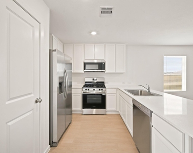 702 Umbrella Tree Drive - Photo Thumbnail 6