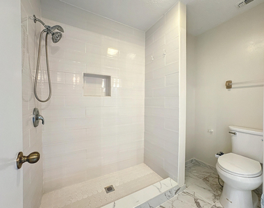 287 Nottingham Place - Photo Thumbnail 21