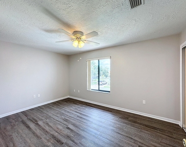 287 Nottingham Place - Photo Thumbnail 17