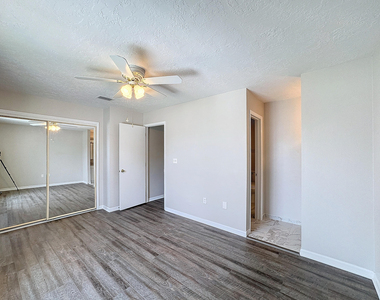 287 Nottingham Place - Photo Thumbnail 18